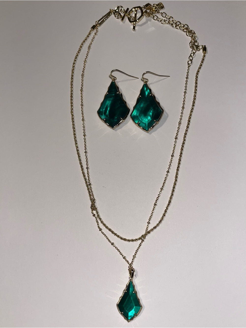Kendra Scott Gold-Tone Necklace and Earring Set with Emerald Green Stones